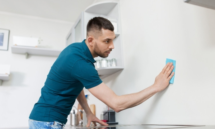 Cleaning Painted Walls