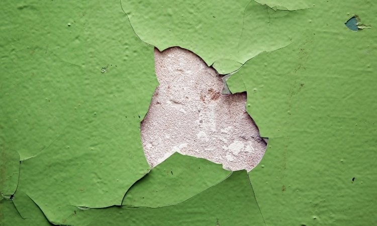 how to fix cracked paint